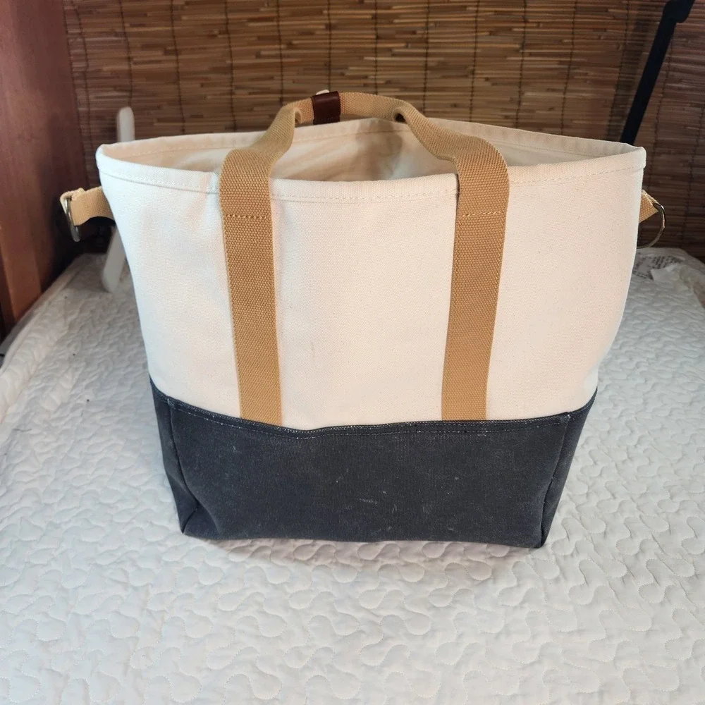 L L Bean Nor'easter Tote Navy/Creme Weather Resistant Boat Bag/Strap  CLEAN BIG